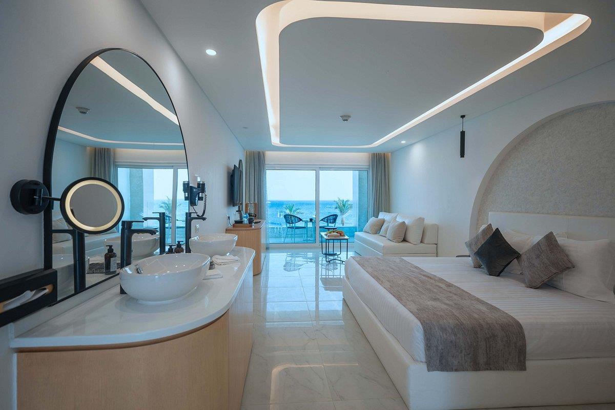 Sunrise White Hills Resort теннис сборы