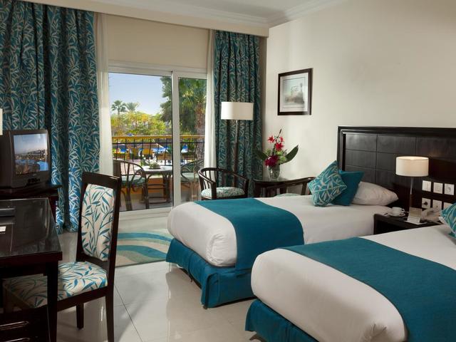 Sierra Resort теннис сборы